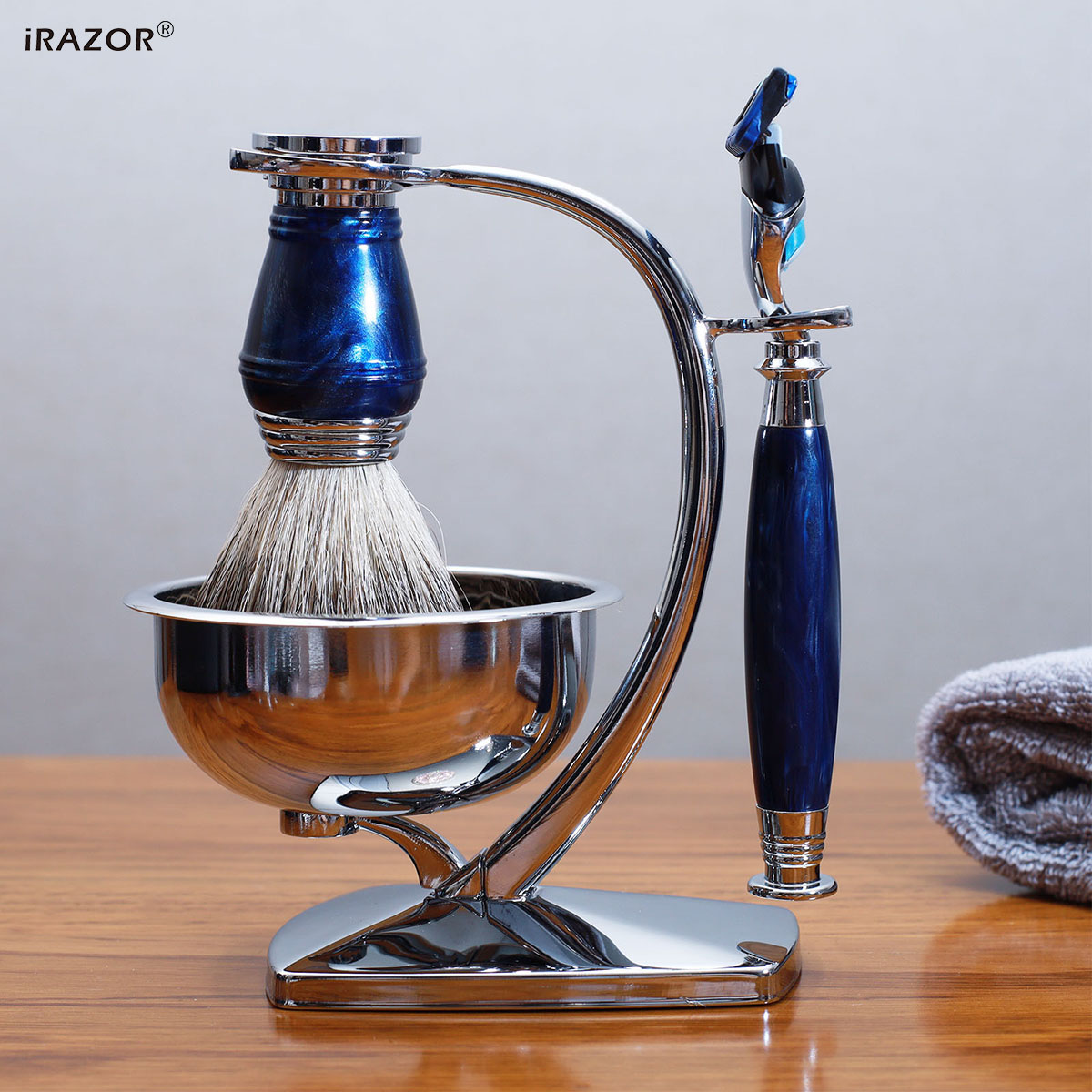 iRAZOR Royal Blue - Kit da Bar - Men'S Grooming Set Gift recensione e prezzo